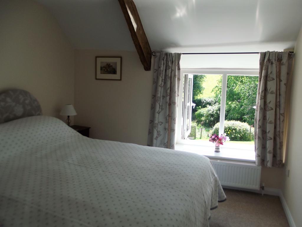 Honeysuckle room with a view at Deepaller Farm B&B